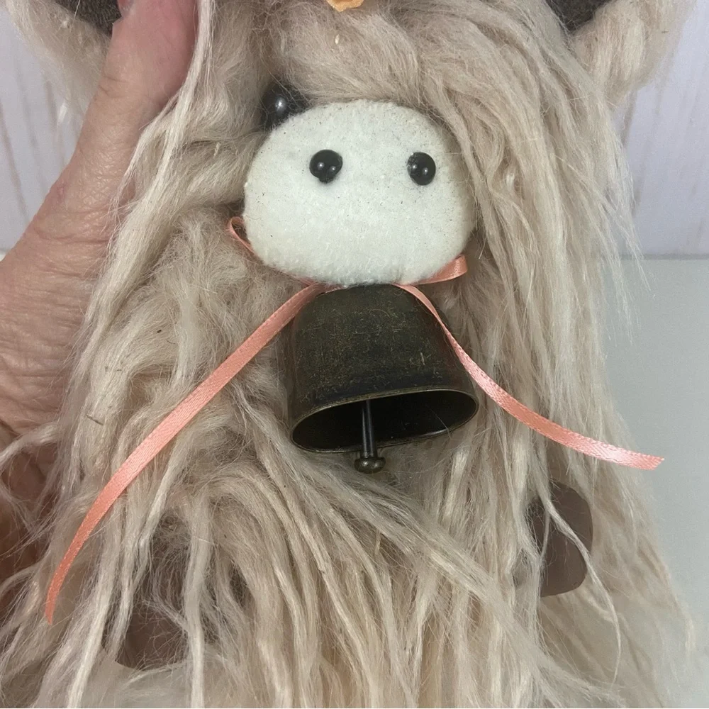 Highland Cow Coo Gnome Champagne Mongolian Fur Cowboy Hat Handmade Farmhouse - Picture 5 of 14